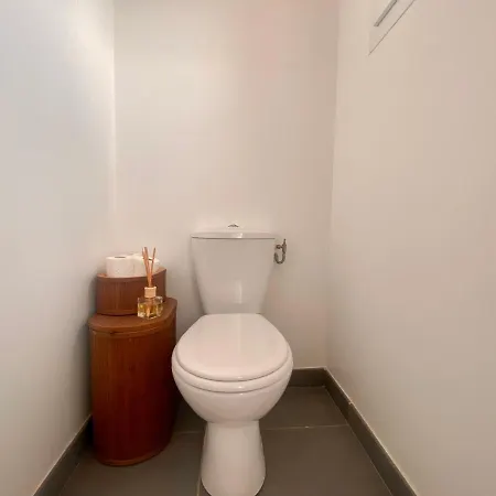 Ubytování v soukromí Guest-house De L'amandier - Vue Cite Medievale *